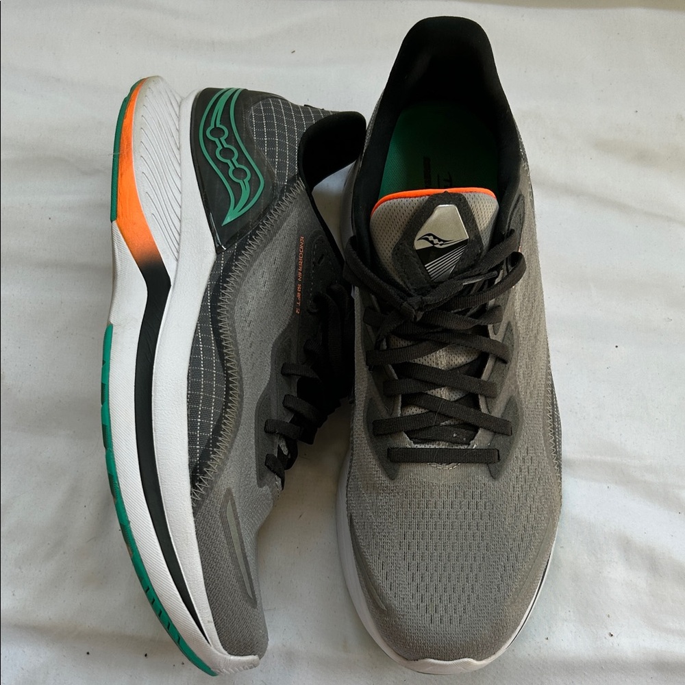 Saucony Endorphin Shift 2